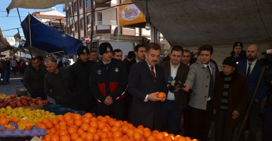 Başkan Hasan Tahsin Usta mahalle pazarını denetledi