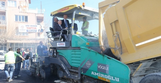 Denizli Büyükşehir’den ilçelere sıcak afsalt