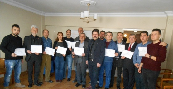 Eskişehir Anadolu Kültür Derneği eğitim faaliyetlerini sertifika töreni ile taçlandırdı