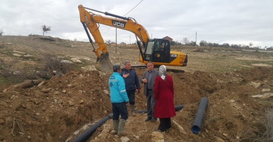 Kazılan yollar anında onarılıyor