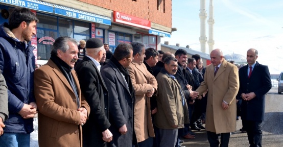 Milletvekili Ilıcalı, Referandum startını Çat’ta verdi