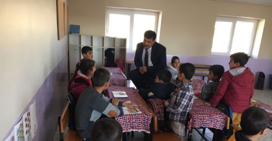 Nusaybin Milli Eğitim Müdürü Çetin Köy Okullarını ziyaret etti