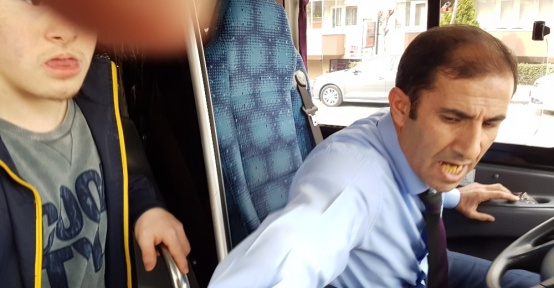 (Özel Haber) Engelli çocuk ve babası özel halk otobüsünden zorla indirildi