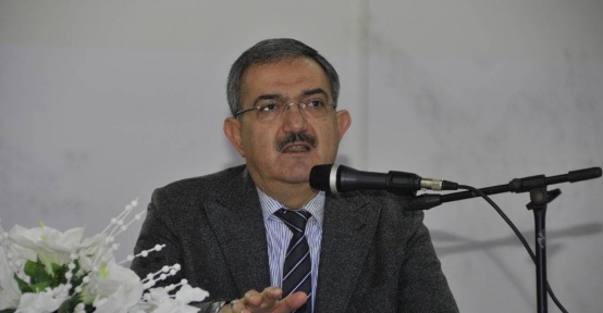 Rektör Şahin, imam hatip öğrencilerine 28 Şubat’ı anlattı