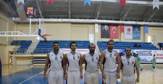 TB2L temsilcisi Bilecik Belediyesi Basketbol Kulübü kendi evindeki son maçını da kaybetti