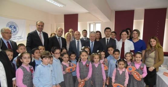 11 bin öğrenciye göz taraması