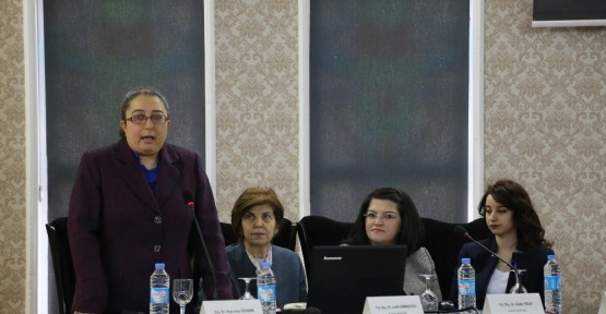 8 Mart Dünya Kadınlar Günü Erzincan Belediye Sarayında düzenlenen programlarla kutlandı