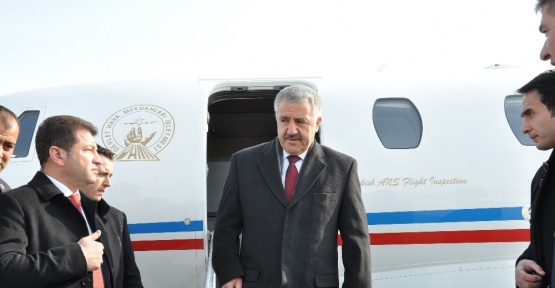 Bakan Ahmet Arslan, Kars’ta birlik ve beraberlik mesajı verdi