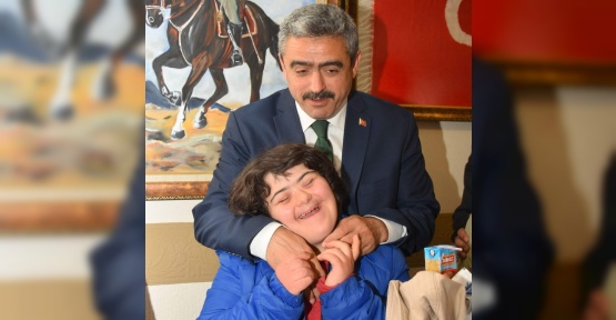 Başkan Alıcık, Down sendromlu çocuklarla buluştu