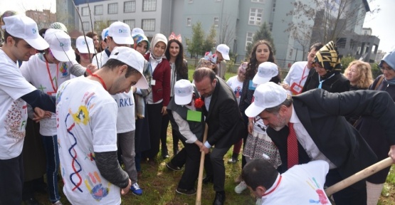 Başkan Doğan, Downlu çocuklarla buluştu