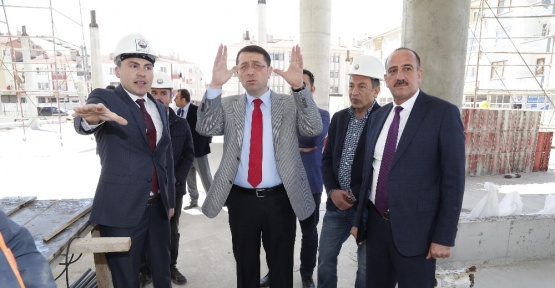 Başkan Duruay ve Kaymakam Esmer sosyal tesis inşaatını inceledi