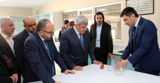 Başkan Karaosmanoğlu, bir takım ziyaretlerde bulundu