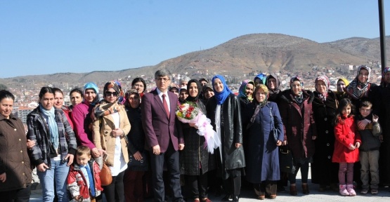 Başkan Yardımcısı Ali Avcıoğlu Yenidoğan, mahalle sakinleri ile bir araya geldi