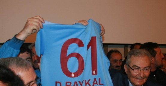 Baykal Trabzon’da konuştu