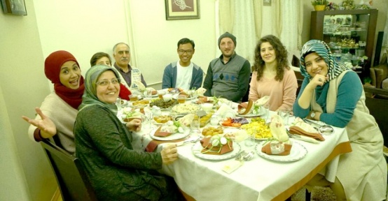 Erzurum ve ehram Endonezya televizyonunda