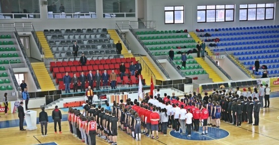 Gençler Kız-Erkek Bölgesel Eleme yarışmaları Rize’de başladı