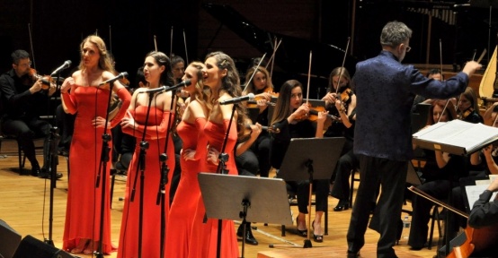 İtalyan sopranolar İzmir’e büyülü bir gece yaşattı