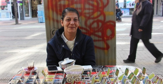 Kendi gününde çalışarak insanlara umut oluyor