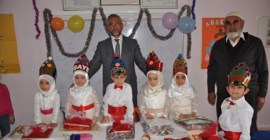 Kuran-ı Kerim öğrenen minik öğrenciler ödüllendirildi
