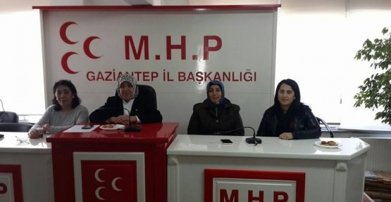 MHP’li kadınlar ’evet’ için toplandı