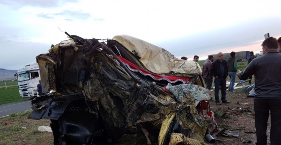 Nusaybin’de trafik kazası: 2 ölü
