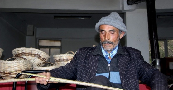 (Özel Haber) 500 yıldır bu köyün erkekleri sepet örüyor