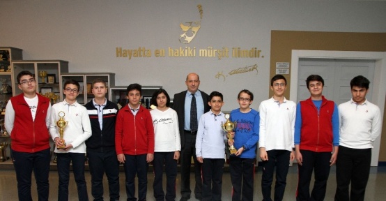 Özel Sanko okulları öğrencilerinin satranç başarısı