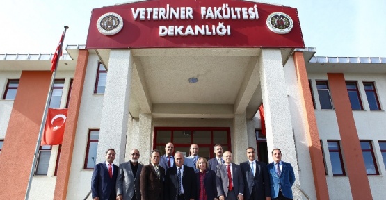 Rektör Çomaklı ve Yönetiminden, Tıp Fakültesi ve Veteriner Fakültesi’ne Ziyaret