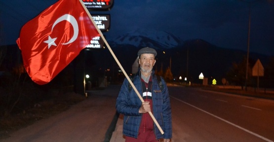 Rüyasında gördüğü şehit Halisdemir’in kabrini ziyaret için yollara düştü
