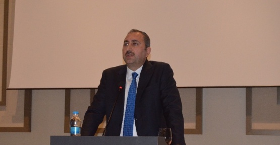 Trabzon AK Parti’de geniş katılımlı referandum çalıştayı yapıldı