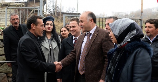 Vali Azizoğlu, 15 Temmuz Demokrasi Şehidi Oğuzhan Yaşar’ın ailesini ziyaret etti