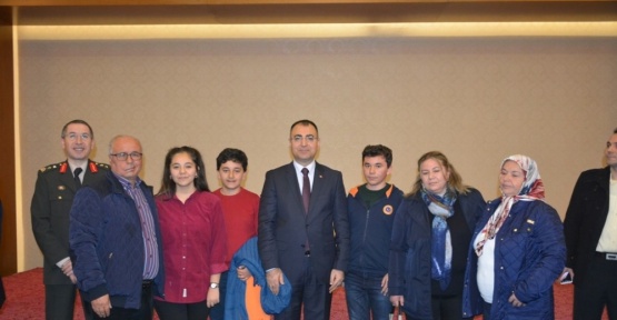 Vali Toprak şehit aileleri, gaziler ve gazi aileleri onuruna yemek verdi