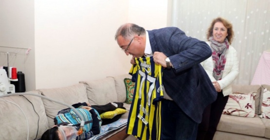 Yatağa bağlı gencin en büyük hayali gerçek oldu