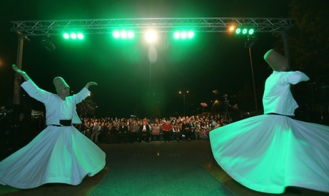 Kayseri'de Ramazan Tırı Büyük İlgi Görüyor