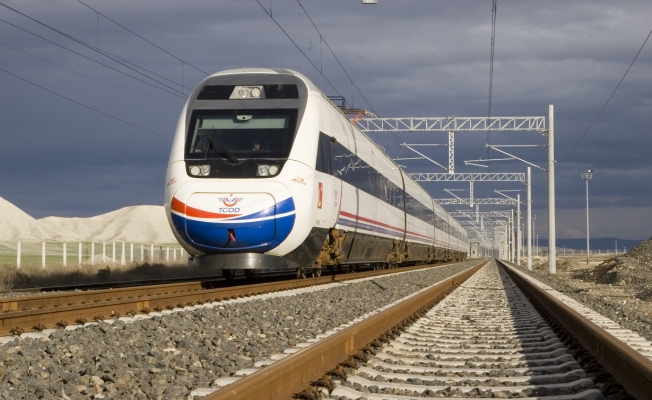 KONYA'DAN KARAMAN'A TREN SEFERLERİ 7'YE YÜKSELDİ