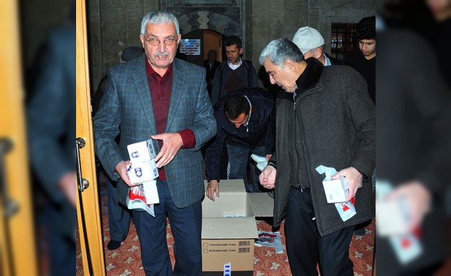 5 BİN ADET KANDİL SİMİDİ DAĞITILDI
