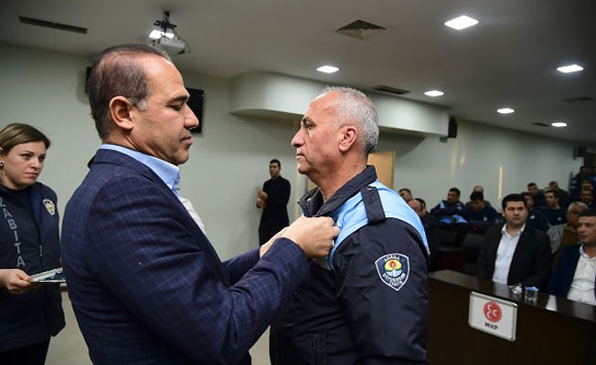 Görevde Yükselen 41 Zabıtanın Rozetini Başkan Sözlü Taktı