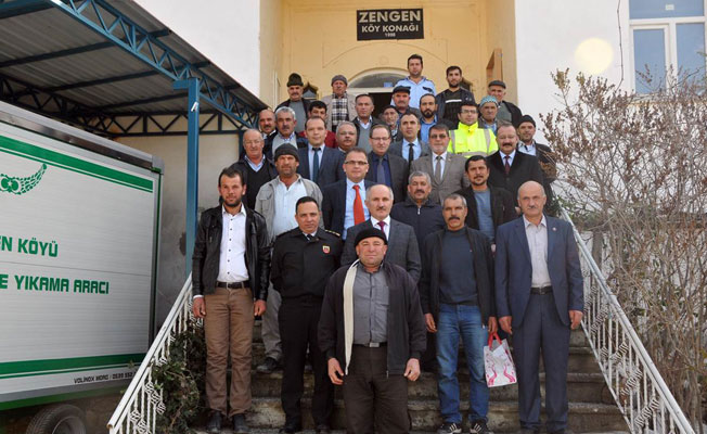 Vali Meral’in Köy Gezileri Sürüyor