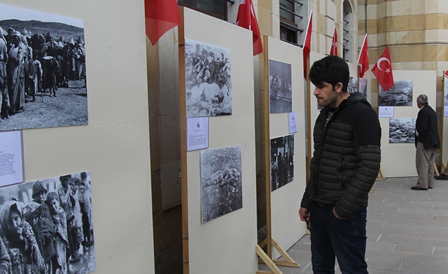 “Bayburt’ta Ermeni Mezalimi’’ Konulu Fotoğraf Sergisi Yakutiye Cami Bahçesine Taşındı
