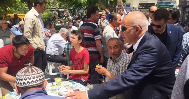 YUNUS EMRE HOŞGÖRÜ SOFRAMIZA TÜM HALKIMIZI BEKLİYORUZ