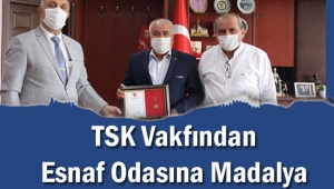 TSK Vakfından Esnaf Odasına Madalya