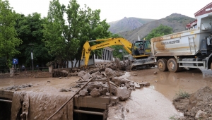 Yaşanan Sel Felaketinin Hemen Ardından Ekipler Çalışmalarını Başlattı