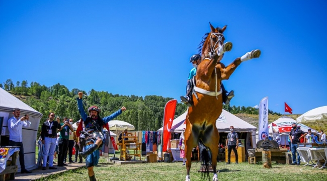 BÜYÜKŞEHİR, MALAZGİRT ZAFERİ KUTLAMALARINA KATILDI