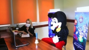 MASAL ŞATOSU ÇOCUKLARLA İNTERNETTE BULUŞUYOR