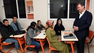 Başkan Seçer, Trt Çukurova Radyosu’na Konuk Oldu