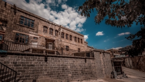 Bitlis’te tarihi evler sokak sağlıklaştırması ile turizme kazandırılıyor