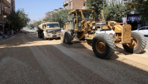 Büyükşehir'den Yol Genişletme Ve Asfaltlama Çalışması
