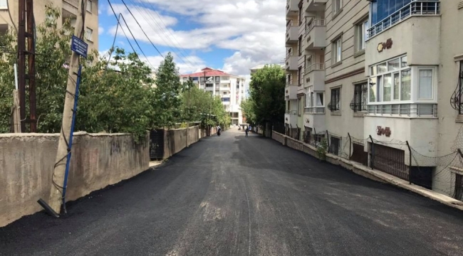 SARAY MAHALLESİ’NİN CADDE VE SOKAKLARI ASFALTLANIYOR
