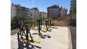 SPOR ALANLARININ KURULUMLARI SÜRÜYOR