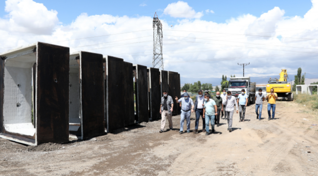  ŞÜKRÜPAŞA’DA ALTYAPI ÇALIŞMALARI TÜM HIZIYLA SÜRÜYOR